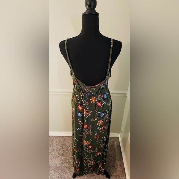 Persaya V Neck Floral Maxi Sundress Size XL - Picture 3 of 11